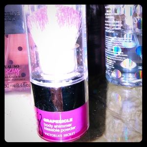 BEAUTY RUSH “GRAPESICLE” body shimmer